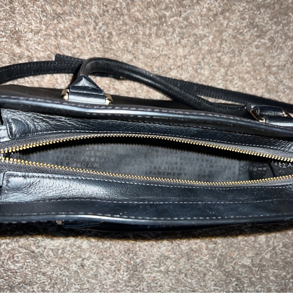 Kate Spade medium black crossbody purse with removable strap - Picture 3 of 8